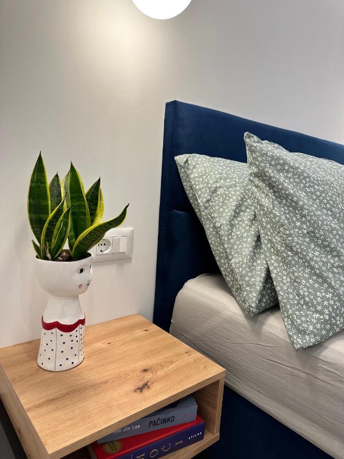 Olive View Apartment Брела Экстерьер фото