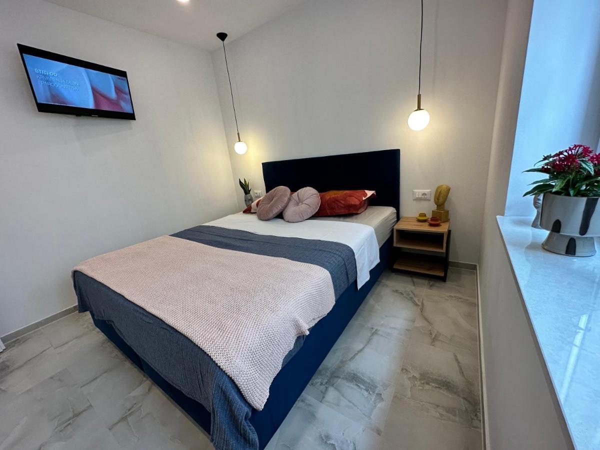 Olive View Apartment Брела Экстерьер фото