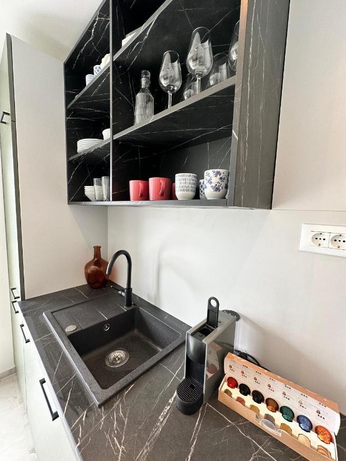 Olive View Apartment Брела Экстерьер фото