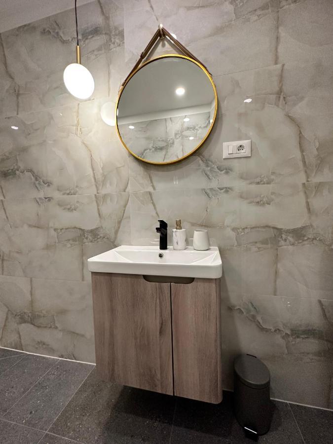 Olive View Apartment Брела Экстерьер фото