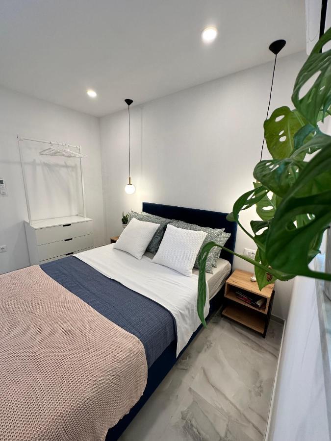 Olive View Apartment Брела Экстерьер фото